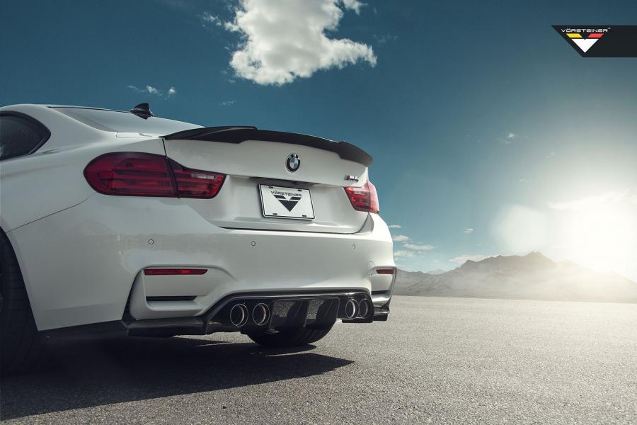 BMW M4 Coupe by Vorsteiner 2015 года  (фото 2 из 9)